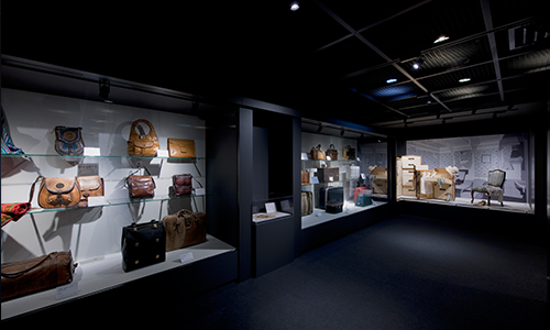 WORLD BAGS & LUGGAGE MUSEUM 3